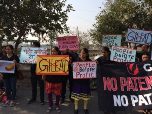 HepC_India_SofHearingProtest_Feb2016-MSF
