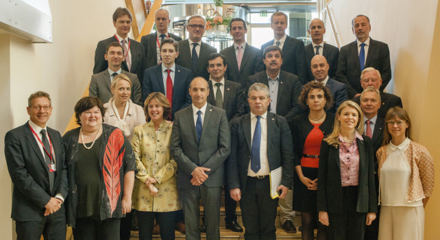 Nueve países europeos firman un acuerdo para el acceso a fármacos Nueve países europeos firman un acuerdo para el acceso a fármacos